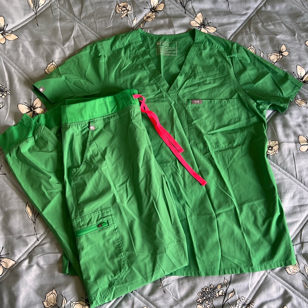 FIGS Vibrant Green Scrub Set with Pink Accents